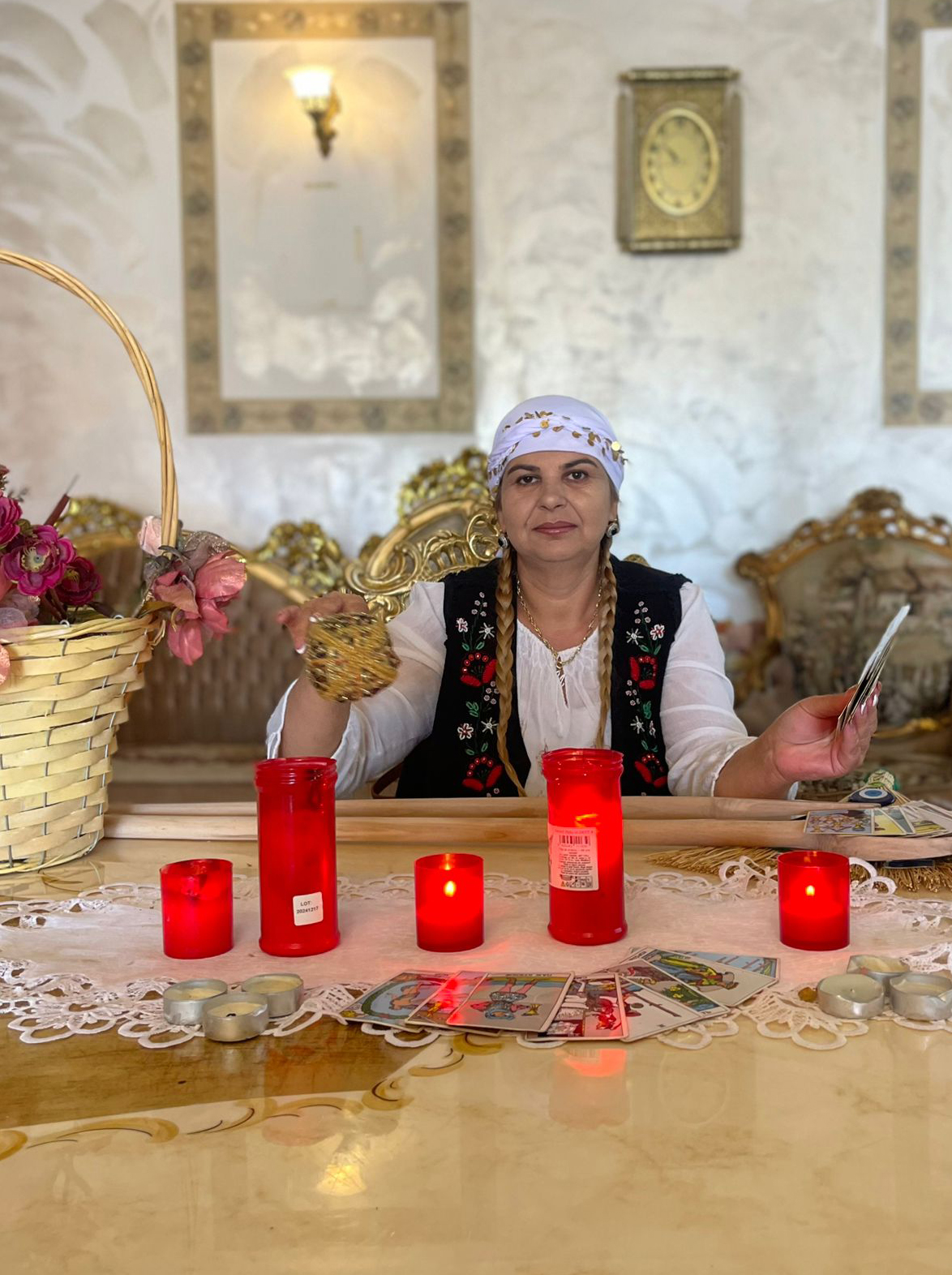 Clarvăzătoarea Claudia – Tarot și Magie Albă